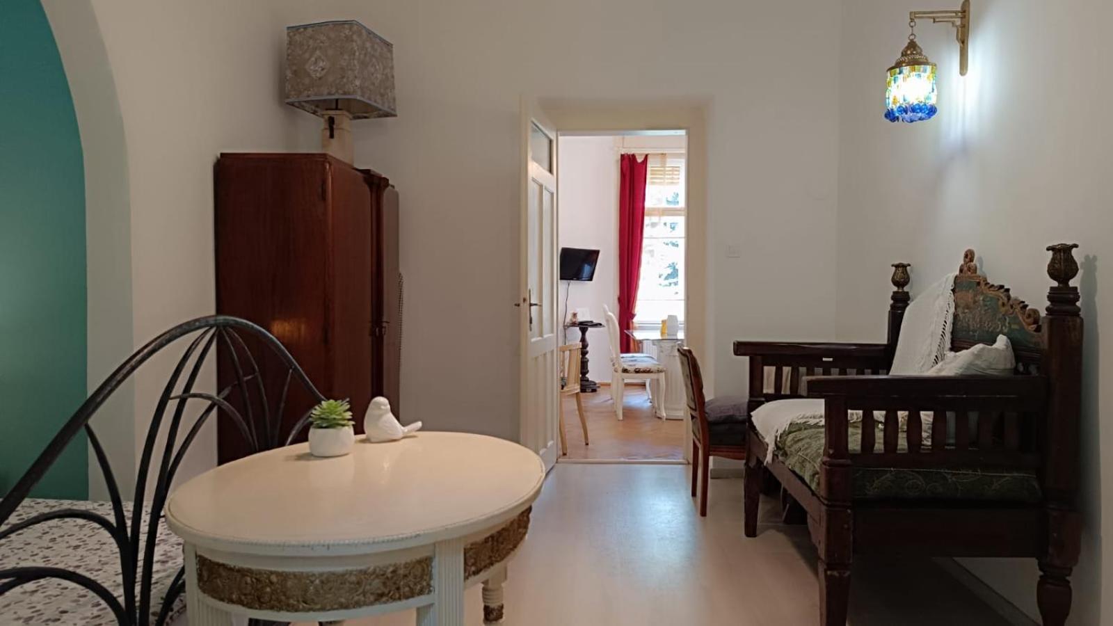 Heritage Harmony With Free Parking Budapeste Exterior foto