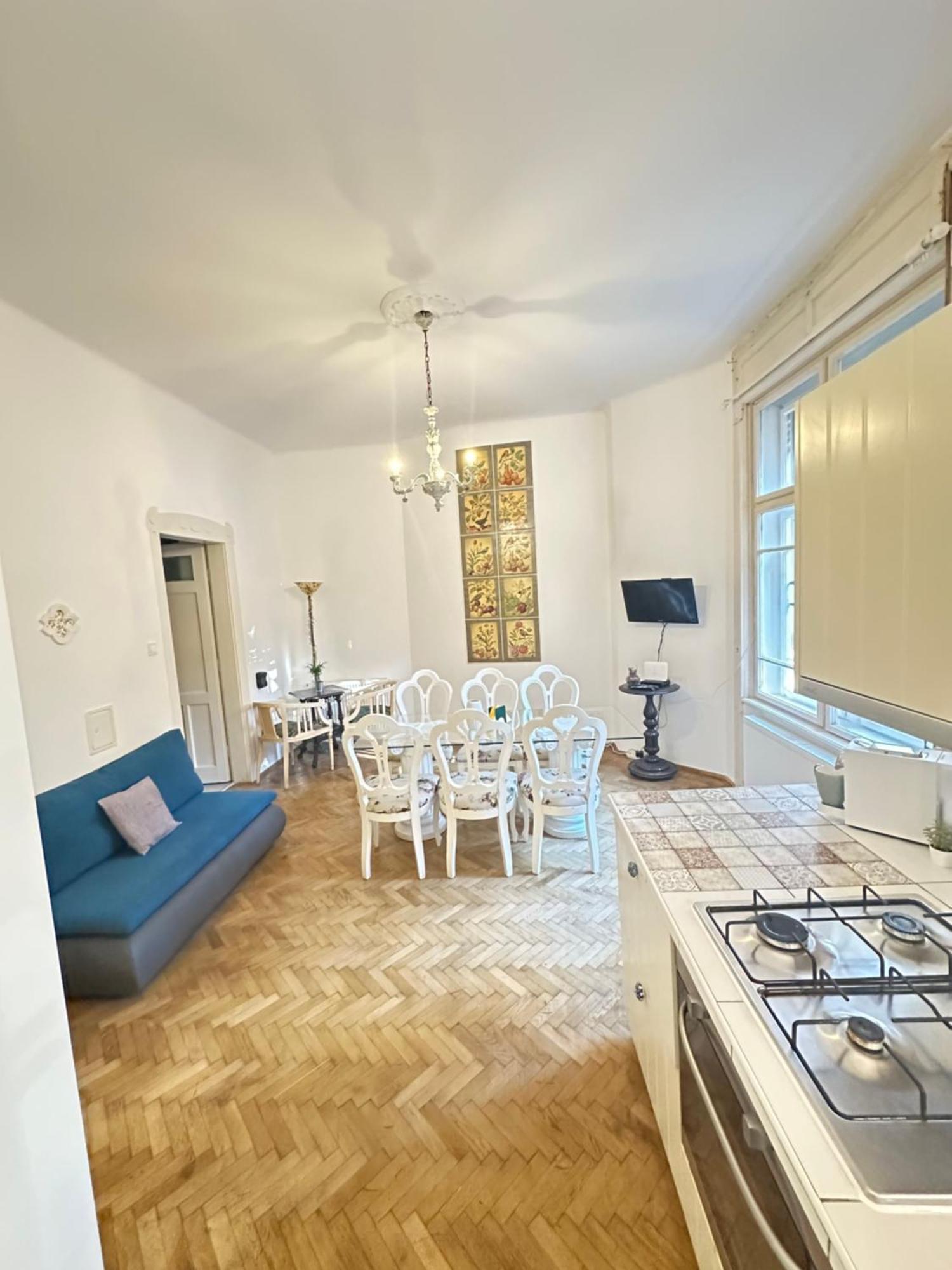Heritage Harmony With Free Parking Budapeste Exterior foto